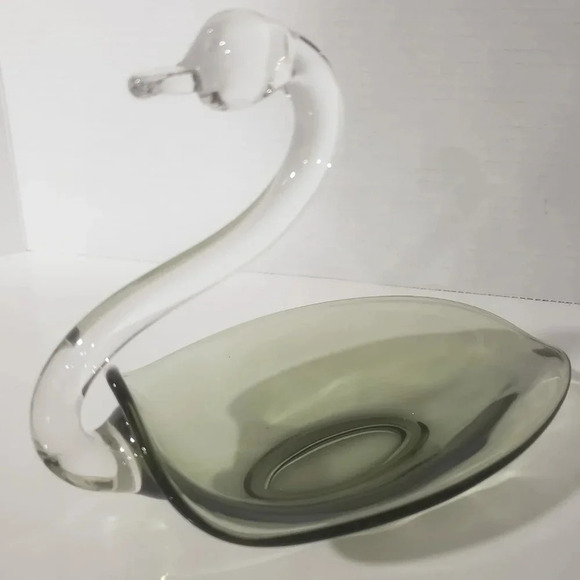Vintage Duncan Miller Green/Clear Handblown  Art Glass Swan. - Picture 2 of 8